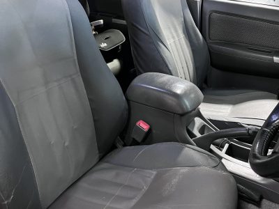 2015 Toyota Hilux 3.0D-4D Raider 4x4 Manual Double-Cab