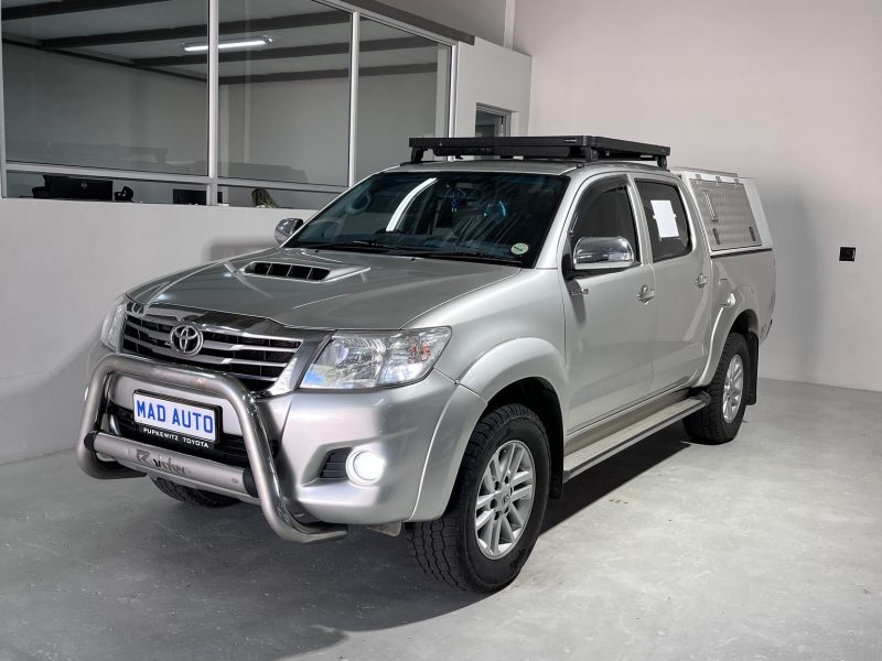 2015 Toyota Hilux 3.0D-4D Raider 4x4 Manual Double-Cab