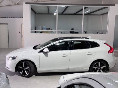 2013 Volvo V40 T4 Elite Auto