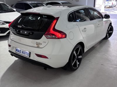 2013 Volvo V40 T4 Elite Auto