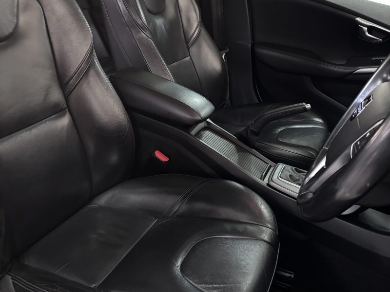 2013 Volvo V40 T4 Elite Auto