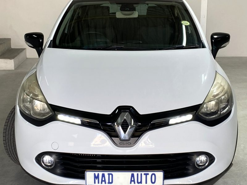 2015 Renault Clio IV 900 T Dynamique 5dr (66kW)