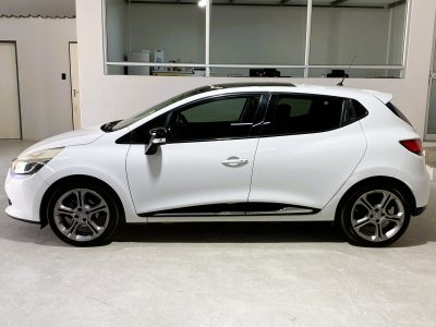 2015 Renault Clio IV 900 T Dynamique 5dr (66kW)